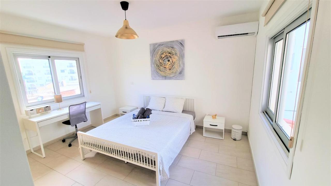 Spacious Lightflooded 2Br Apt / Near Center & Harbour Ларнака Экстерьер фото